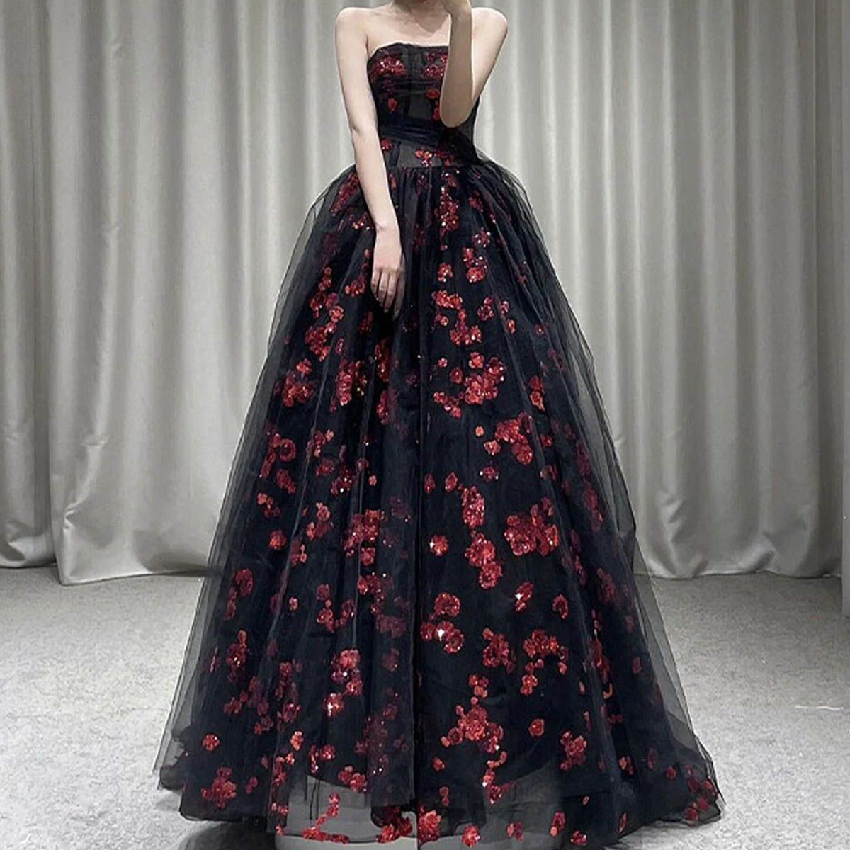 いつな︎様お取引中2965️大人可愛い華やかアクセ️オリジナル レジン