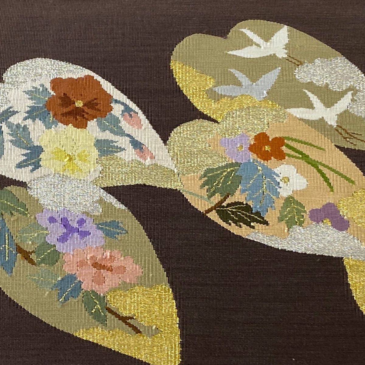 名古屋帯 美品 名品 八寸名古屋帯 松葉仕立て 草花 金糸 刺繍 灰紫
