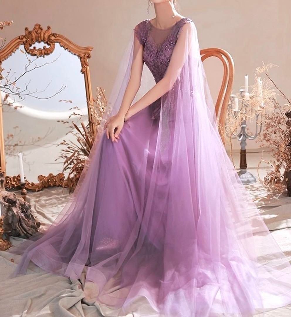 お花のデザインにチュールがオシャレでゴージャスなロングドレス