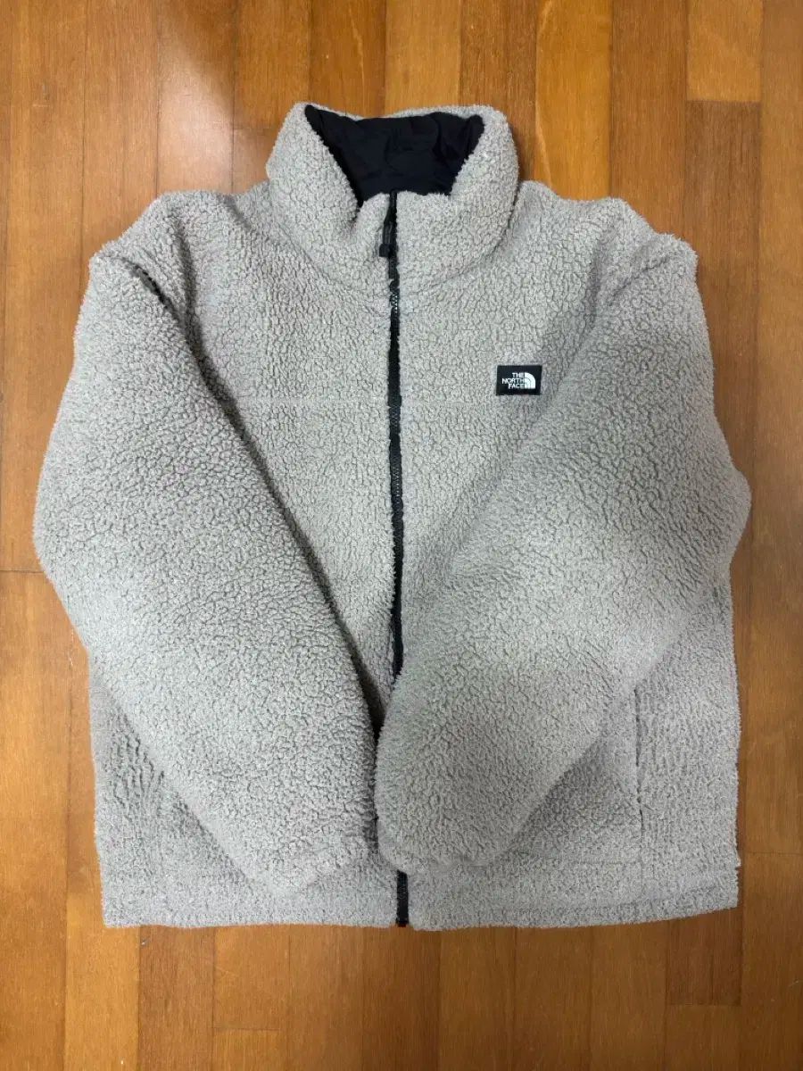 THE NORTH FACE ザノースフェイス リバーシブル ダウン