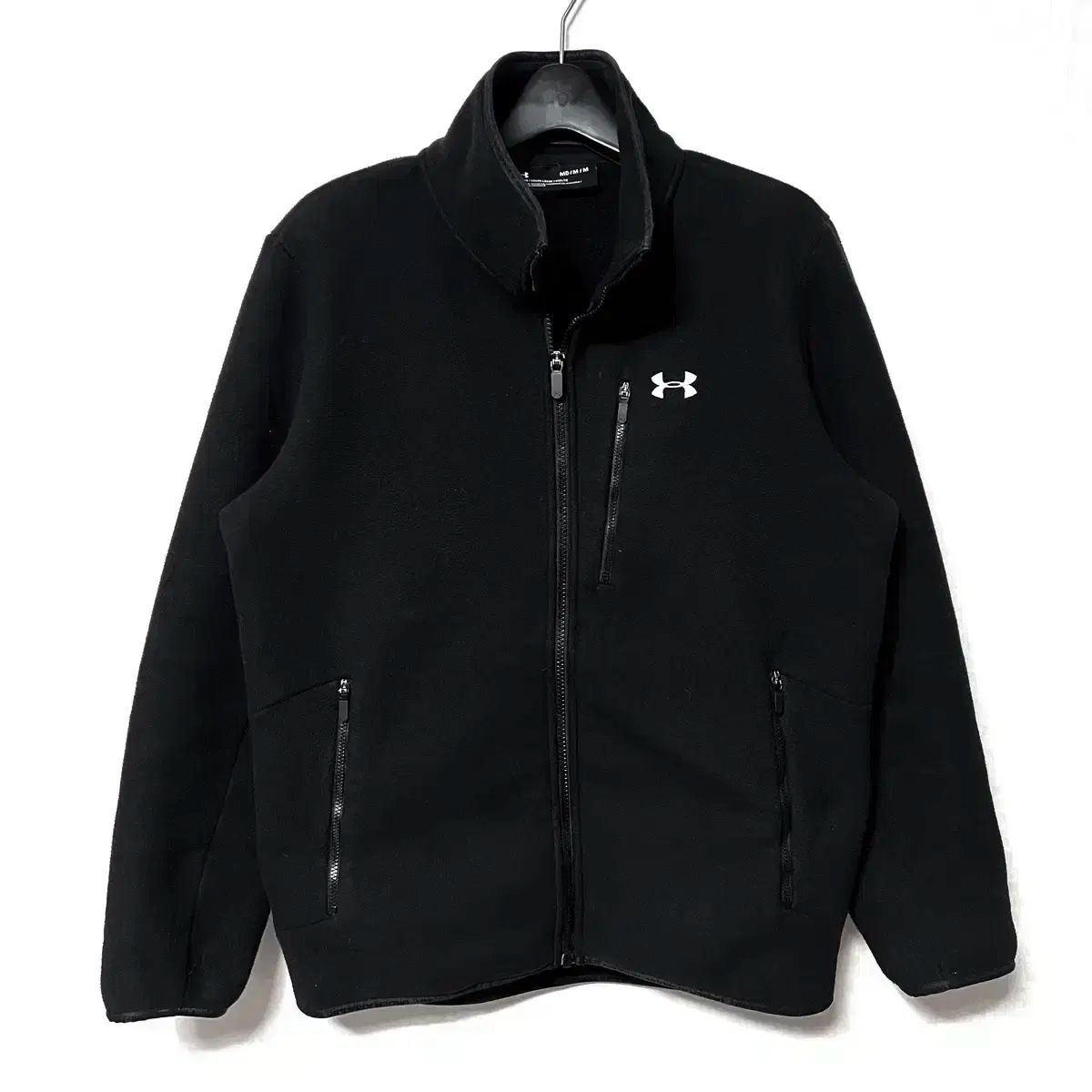 アンダーアーマー・ジップアップ・ブラック・Mサイズ フルジップ パーカー FITTED ARMOUR KNIT HYBRID FZ アウター
