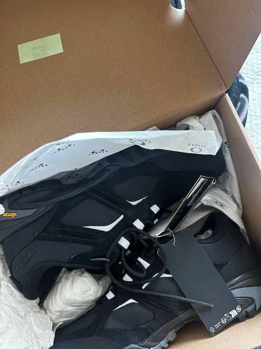OAKLEY オークリー 靴 280