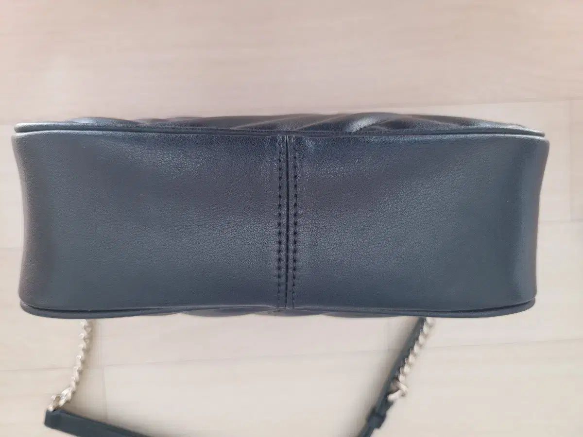 METROCITY メトロシティ キルティング チェーン クロスバッグ ブラック DECORATOM_COM_BR