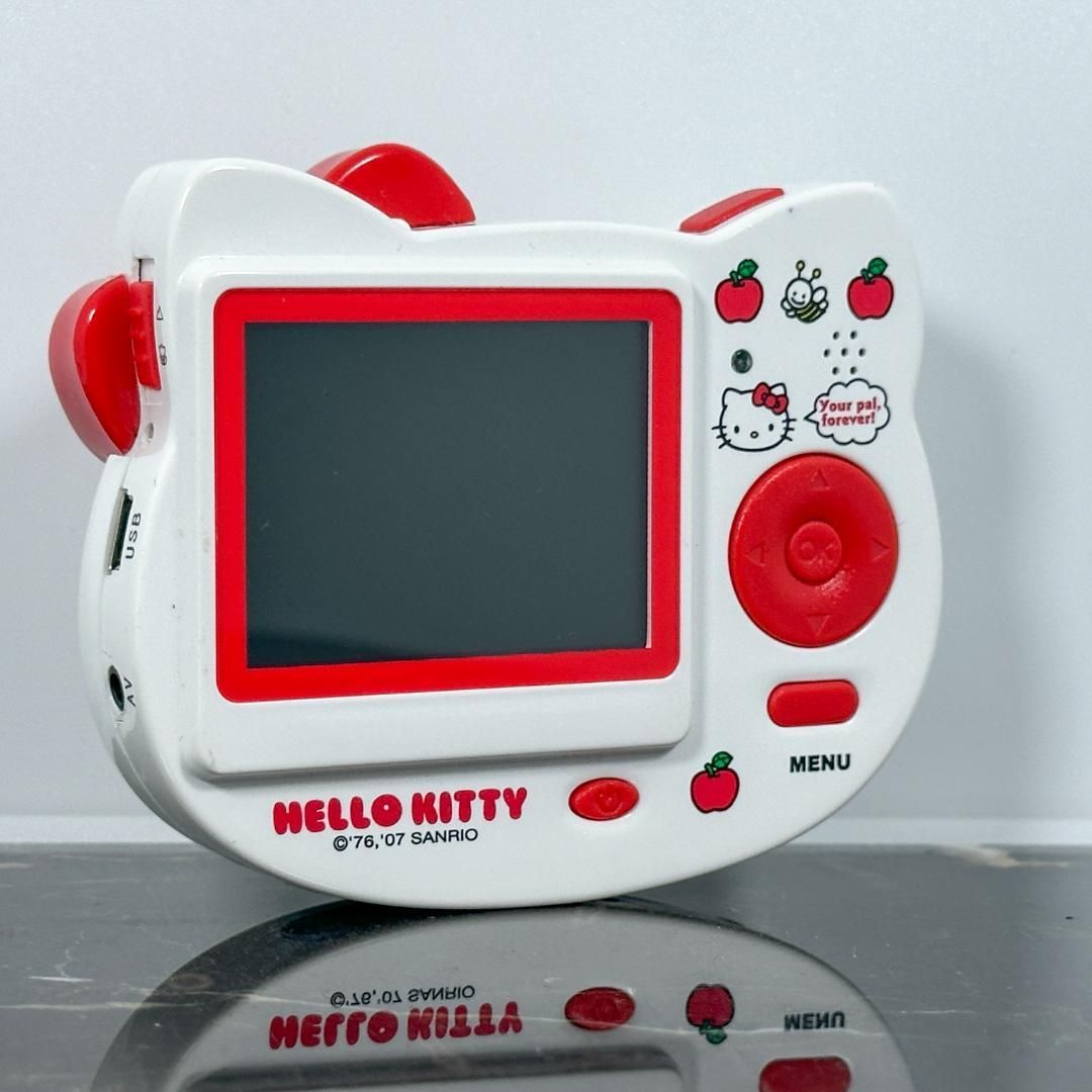 美品】サンリオ SANRIO ハローキティ フェイス形 デジタルカメラ 