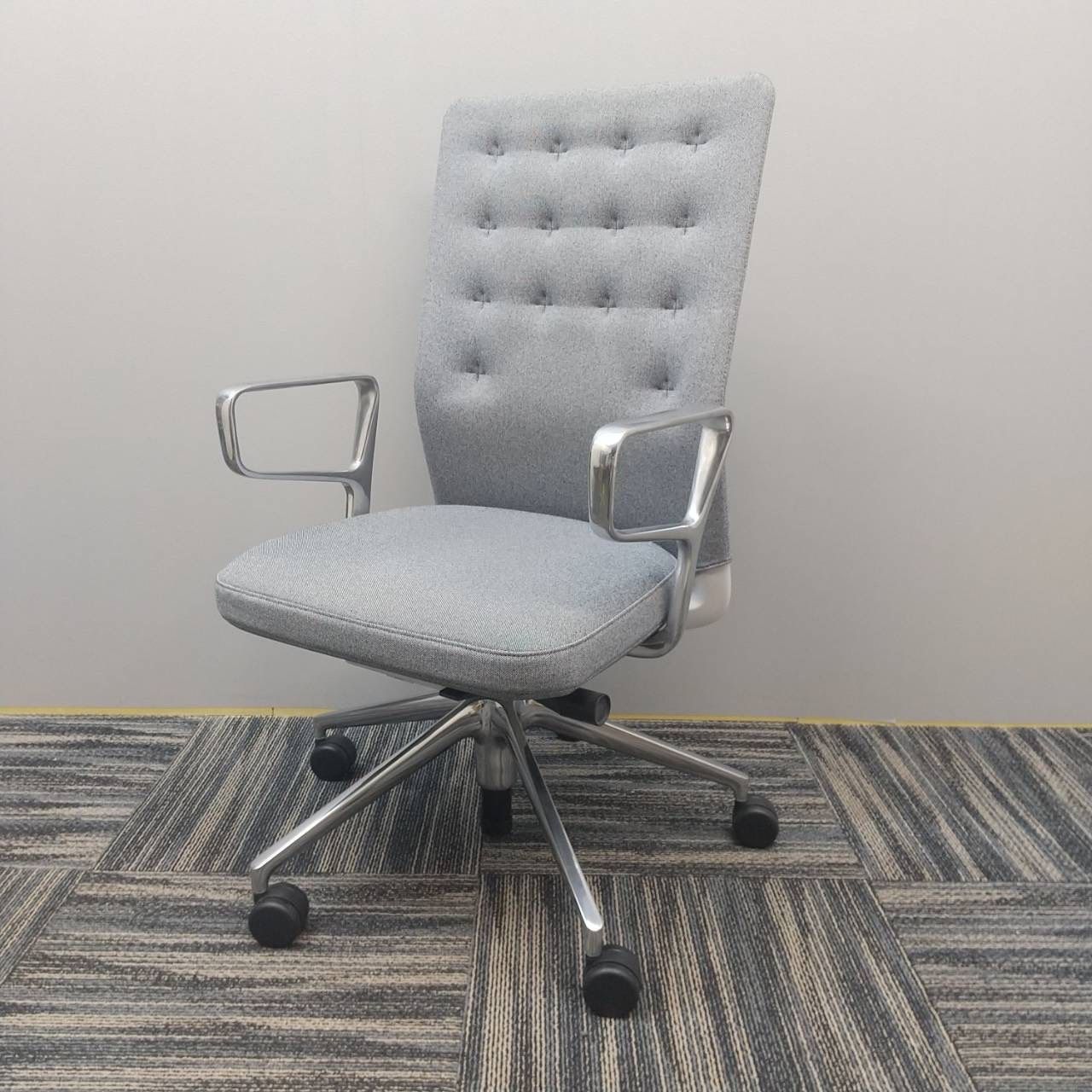 世田谷区限定！vitra. ヴィトラ ID Trim アイディートリム 肘付 
