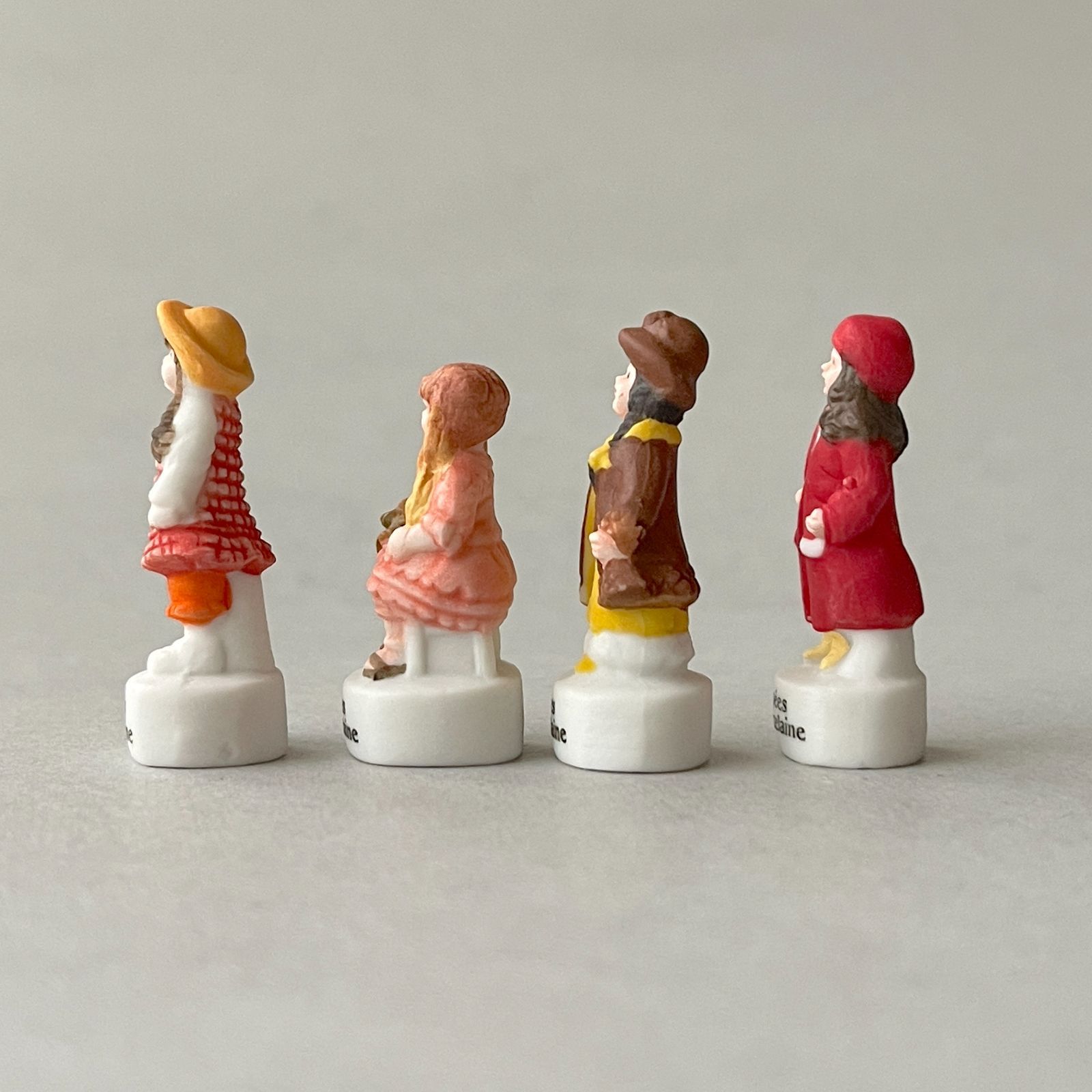 フェーヴ　アンティークドール　フランス　フェーブ　ミニチュア陶器　f-4462 フェーヴ ポーセリン・ドール 8個 磁器の人形たち フランス フェーブ