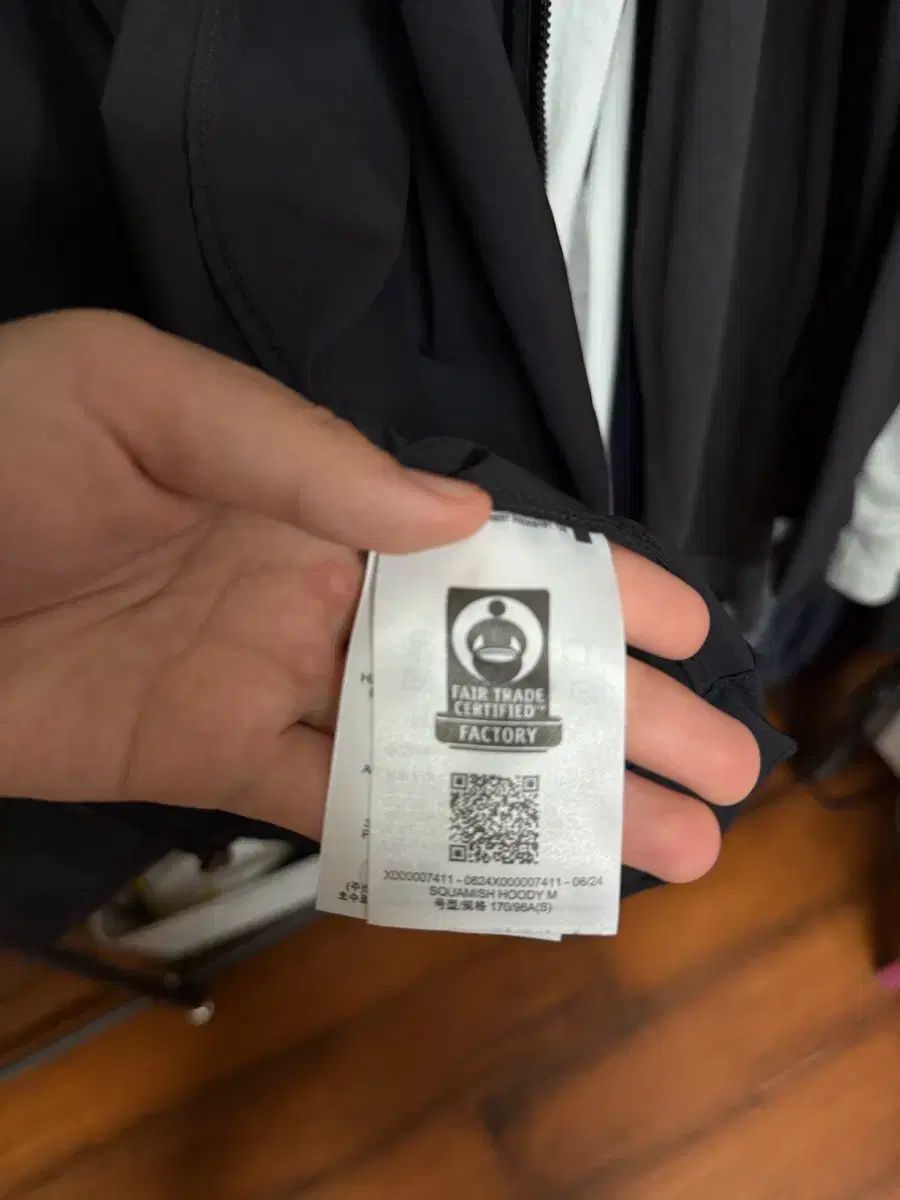 ARC TERYX アークテリクス スクイミッシュ ウィンドブレーカー HRDEVELOPMENT_JP