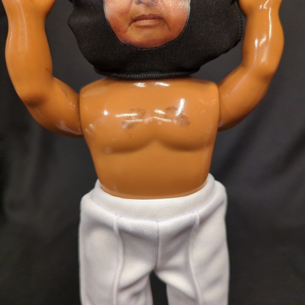 MEDICOMTOY ロバート秋山の体モノマネソフビ - メルカリ