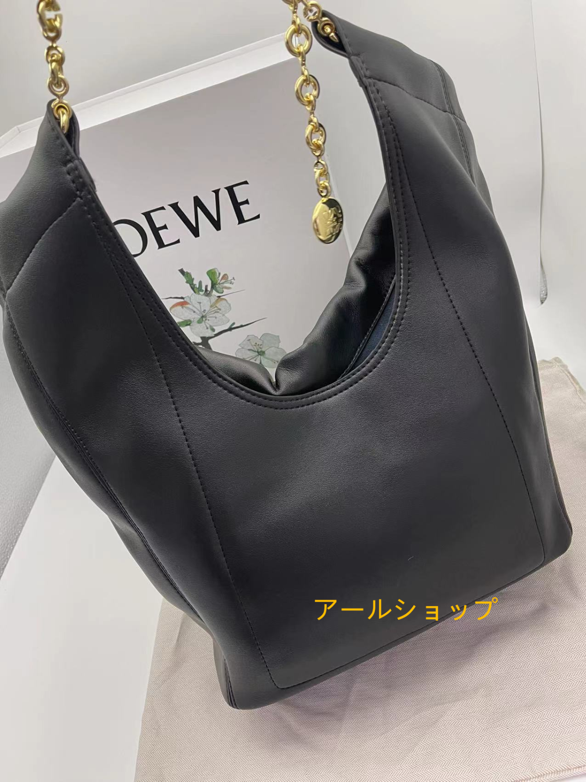 LOEWE  スクイーズbag  ミディアム