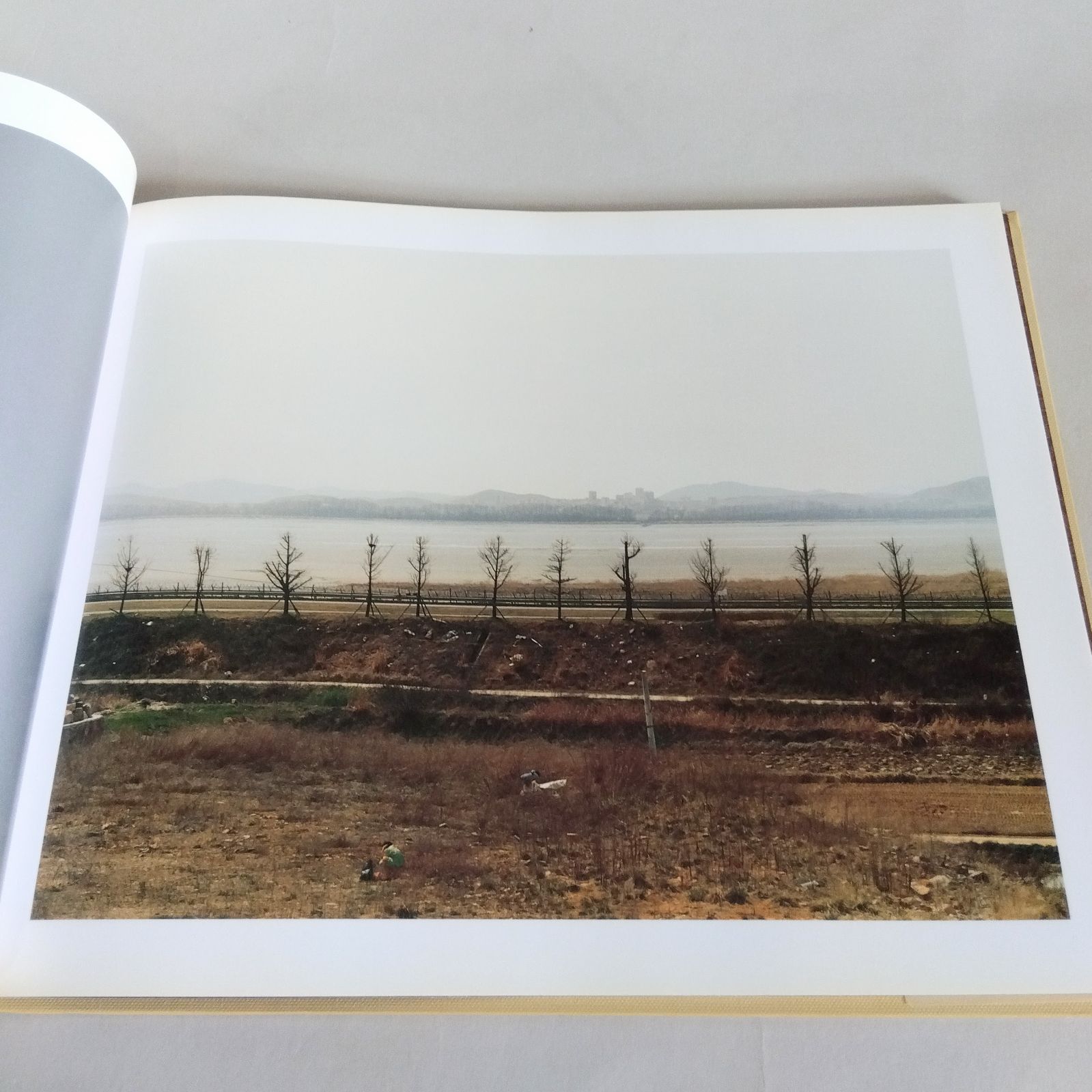 米田知子展図録： 終わりは始まり - メルカリ