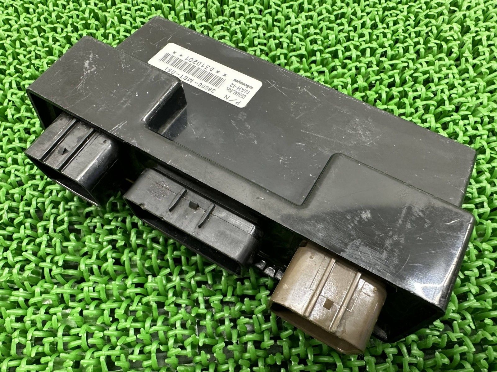 XL1000バラデロ ABSコントロールユニット 38600-MBT-D51 ホンダ 純正 SD01 Varadero ABSコントローラー 機能的問題なし gD