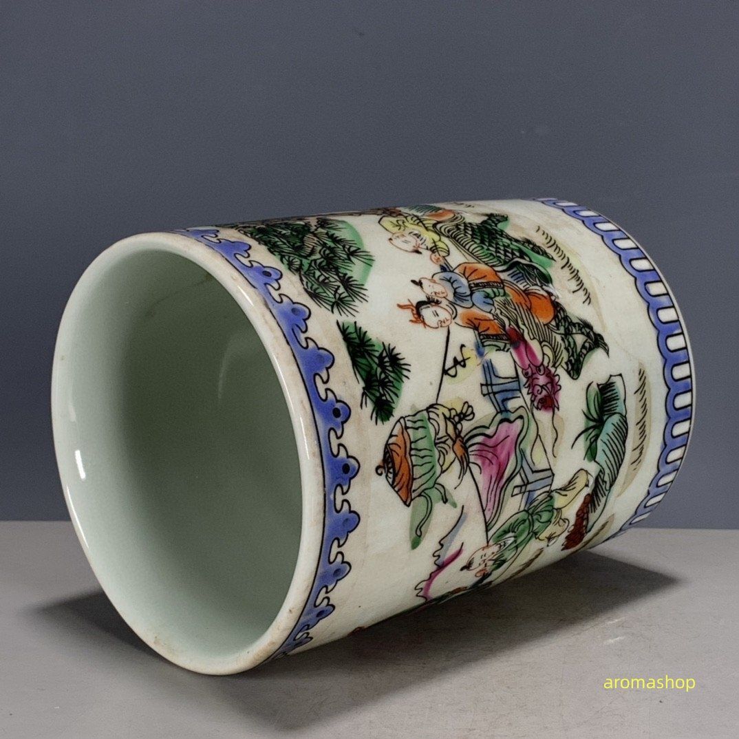 中国美術　筆置き　筆架　置物　陶磁器　山水と花模様　色絵　￼粉彩　骨董 中国美術 筆置き 筆架 置物 陶磁器 山水と花模様 色絵 ￼粉彩