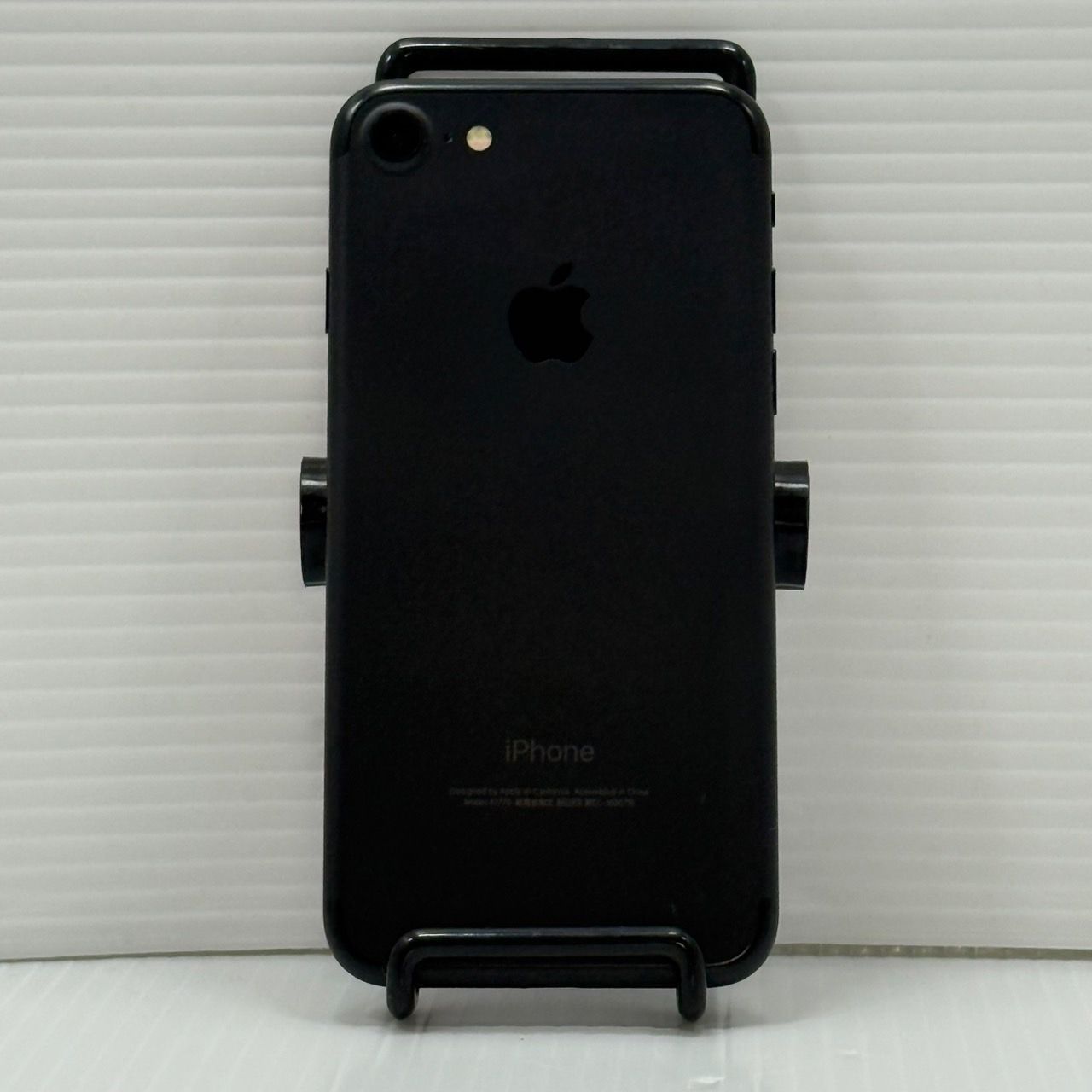 ☆SIMロックあり☆iPhone 7ジェットブラック32GB（MNCE2J/A