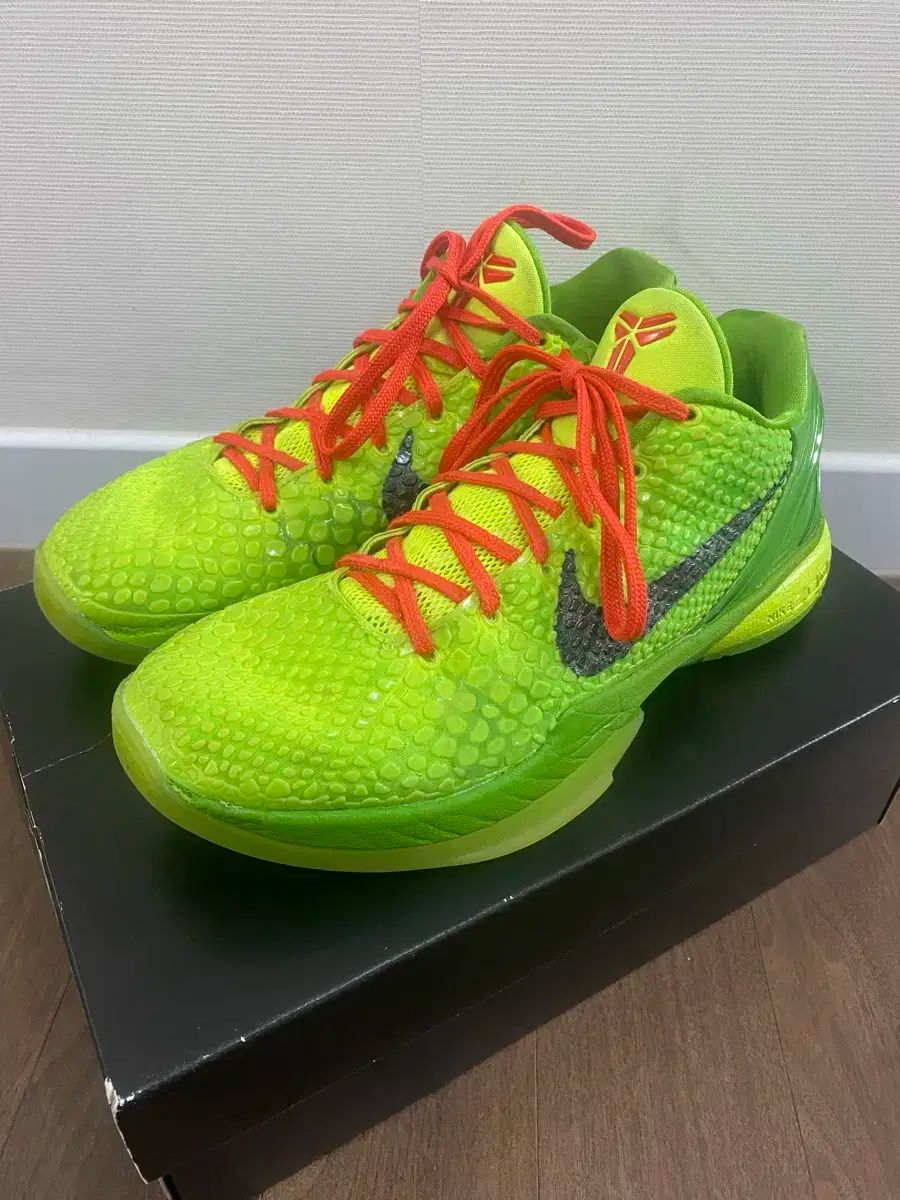 NIKE(ナイキ) コービー 6 ザ・グリンチ 270 出品