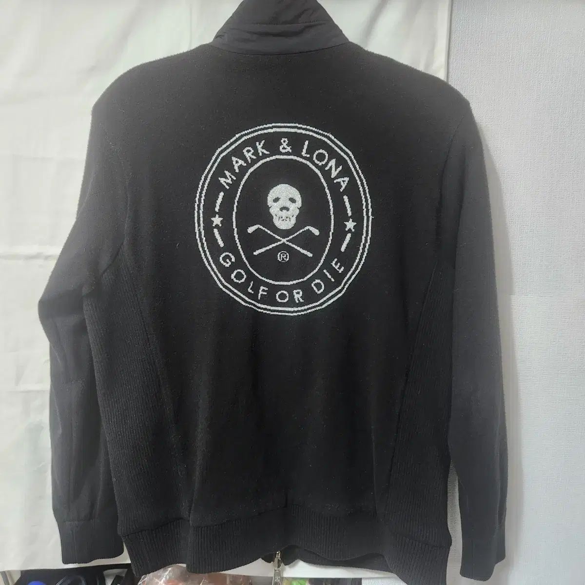 マークアンドロナ