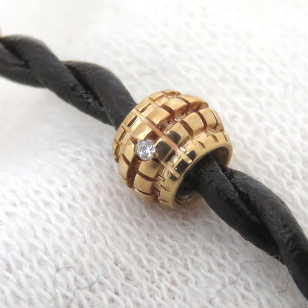 Damiani (ダミアーニ) と中田英寿によるチャリティプロジェクトから、1