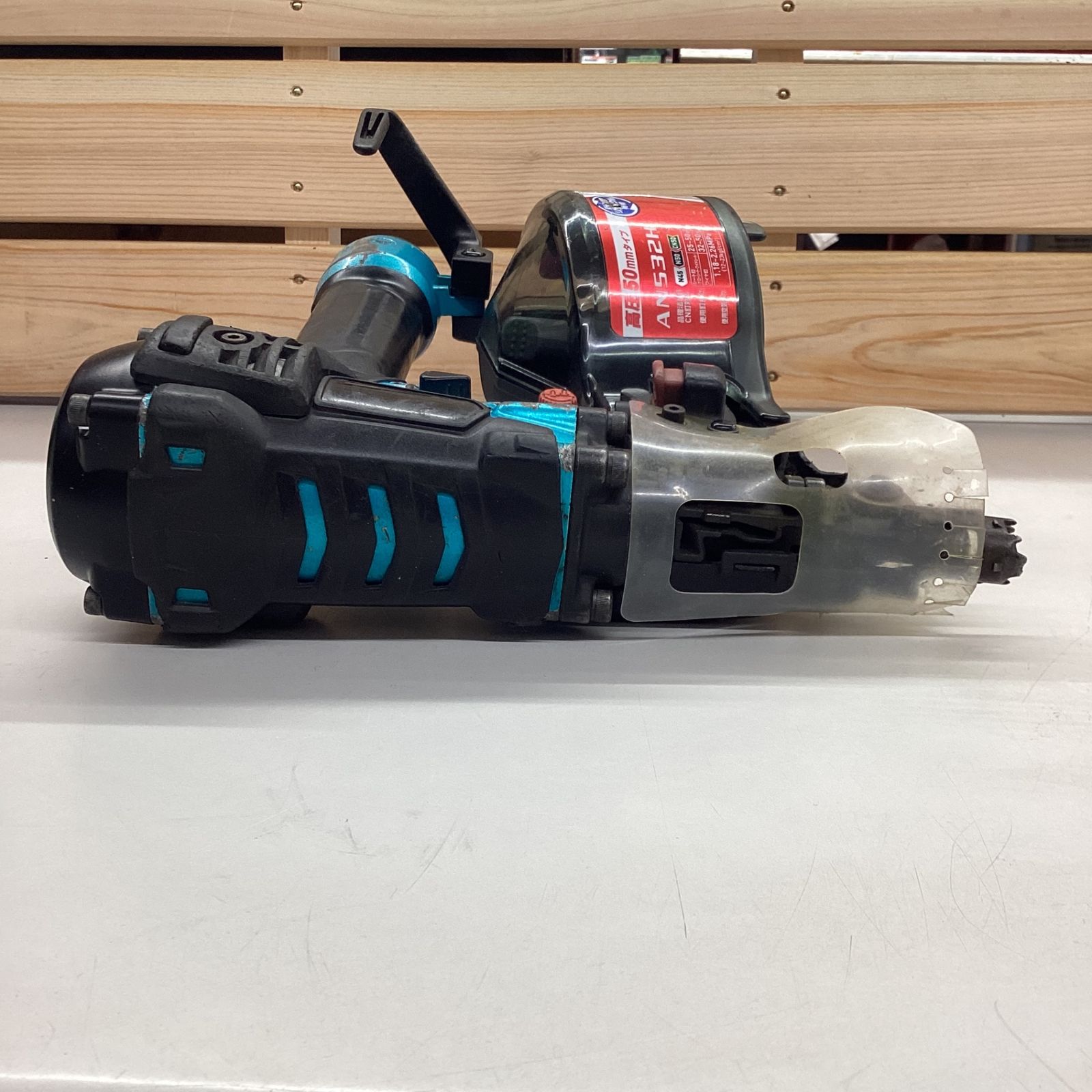〇 マキタ(makita) 高圧エア釘打ち機 AN532HM 【東大和店】 〇 マキタ(makita) 高圧エア釘打ち機 AN532HM 【東大和店】