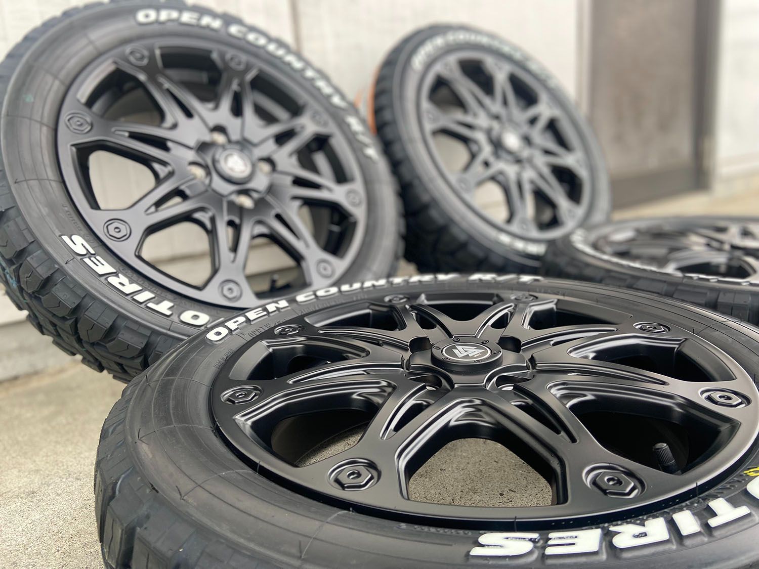 デリカミニ　タイヤホイールセット165-60-R15 10月下旬入荷 ハイゼットジャンボ デリカミニ タイヤホイール