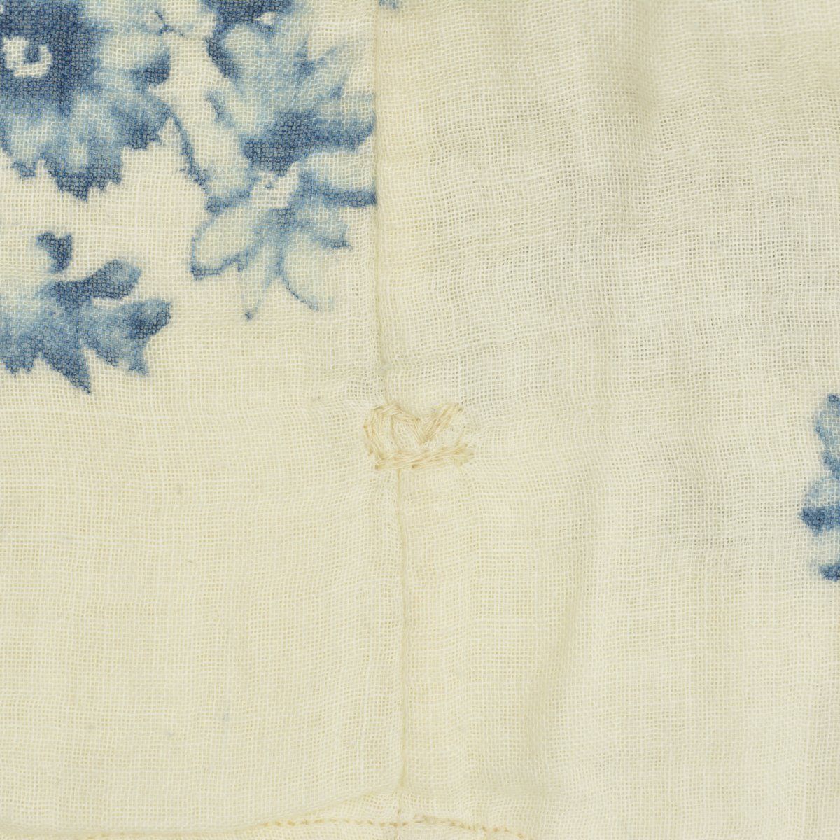 45Rインディゴ抜染花柄ブラウスチュニック