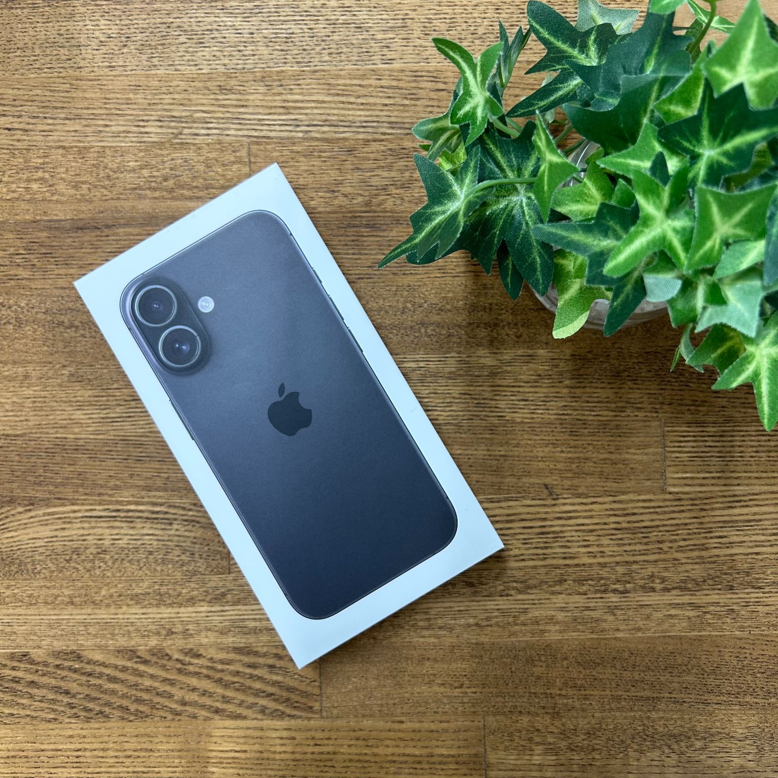 新品・未開封 iPhone16 256GB ブラック Apple SIMフリー 送料