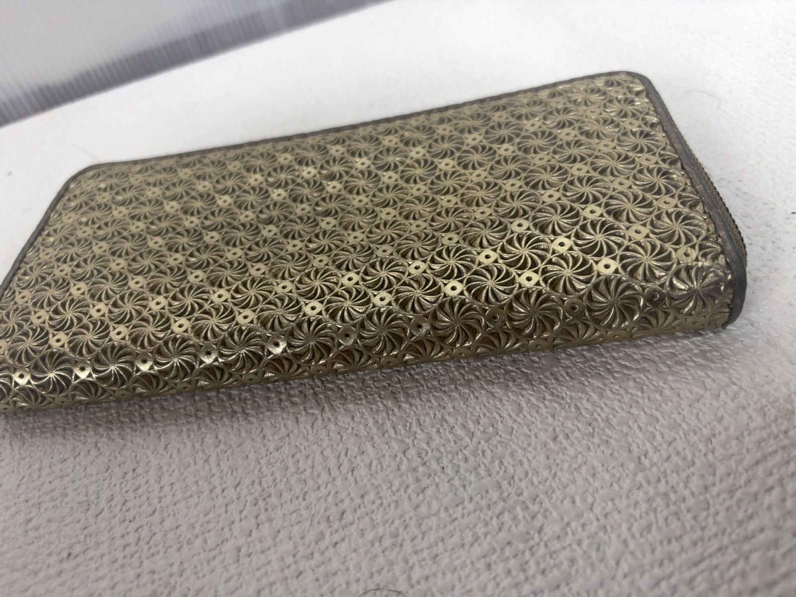 HIROKO HAYASHI 長財布 ゴールド 08c47 hiroko hayashi 長財布」の人気