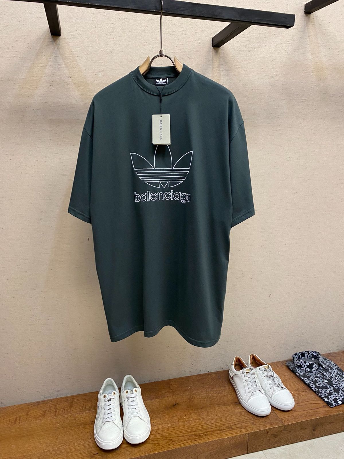 BALENCIAGA×ADIDAS コラボ 半袖Tシャツ