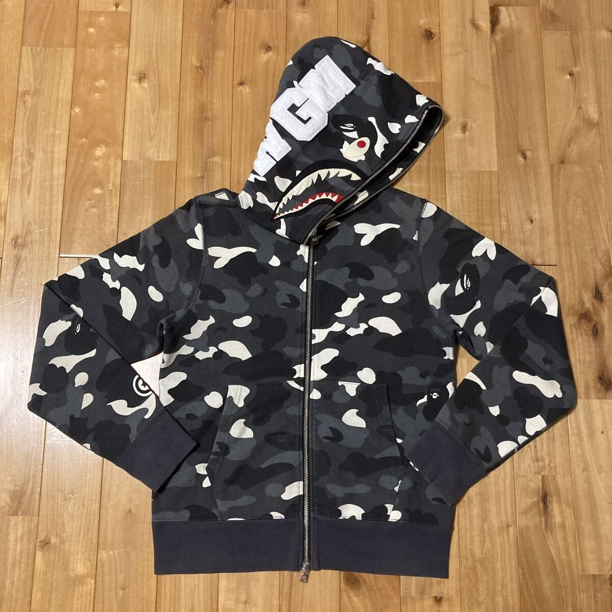 ☆蓄光☆ 2015年 City camo シャーク パーカー Sサイズ shark