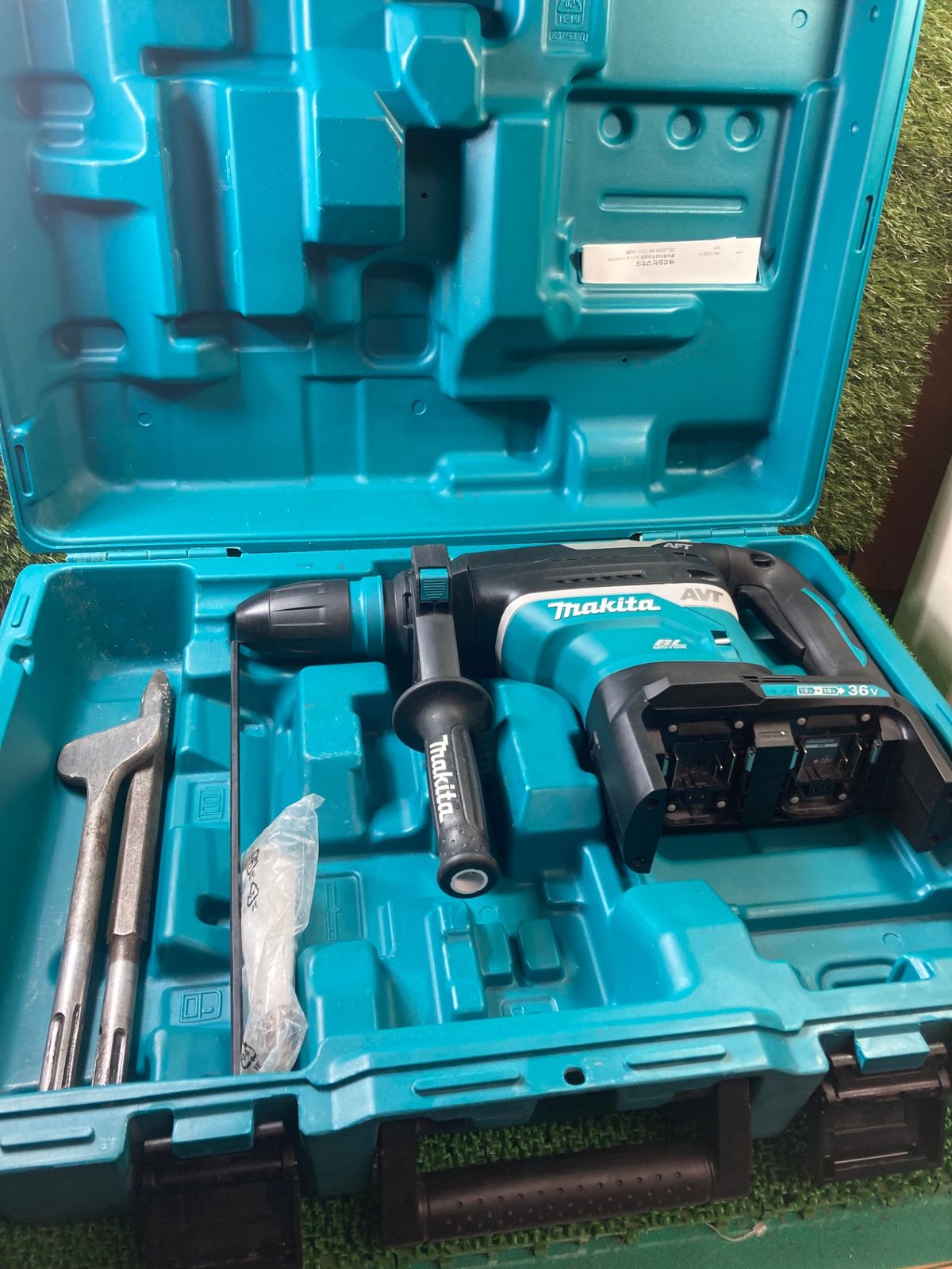 マキタ(makita) コードレスハンマドリル HR400DZKN　コンクリート穴あけ能力 超硬ドリル 40mm　SDSMAXシャンク【川口店】