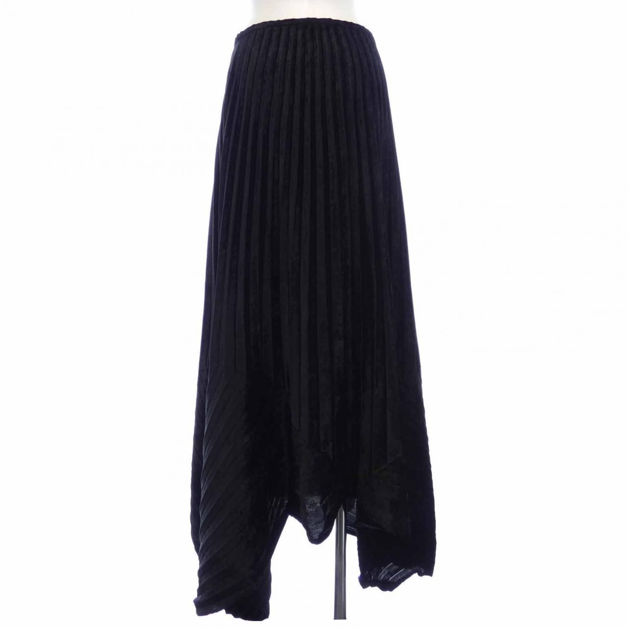 イッセイミヤケ ISSEY MIYAKE IM42FG202 スカート