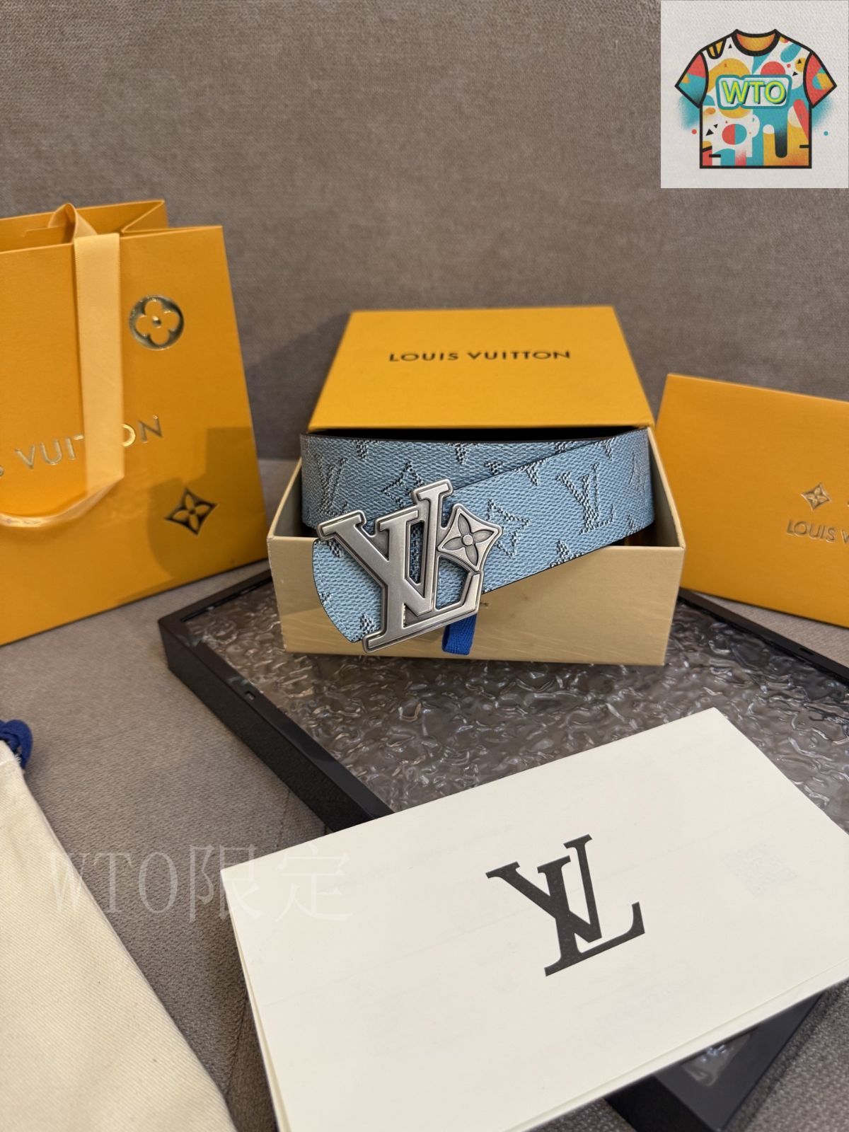 今日WTO】Louis Vuitton ルイヴィトン Dimension リバーシブル