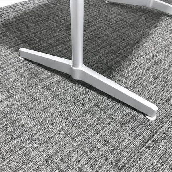 ミーティングテーブル 完成品 ヴァリアス 内田洋行 ウチダ プレーン MARWIL-DEMENAGEMENTS_CH