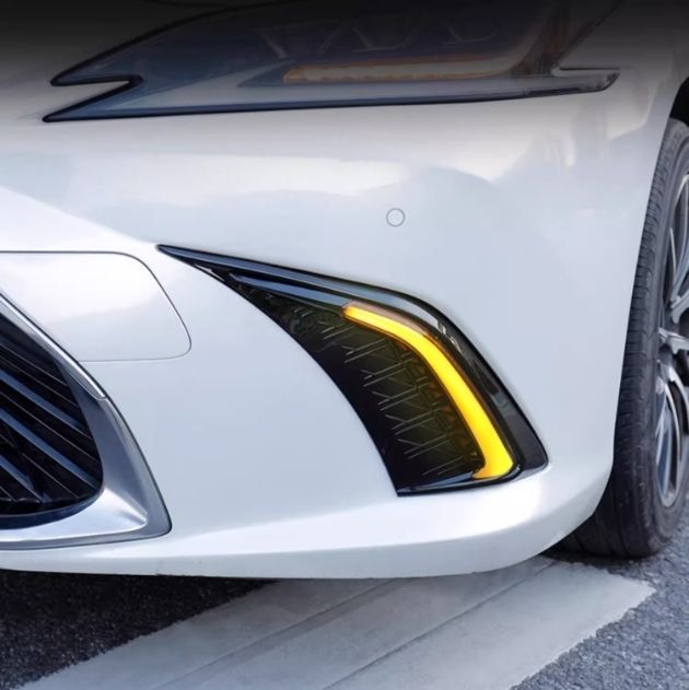 100％ 品質保障！ レクサス ES ES260 300h ES200 2018年以降フロントフォグランプ ディライト 流れるウィンカ