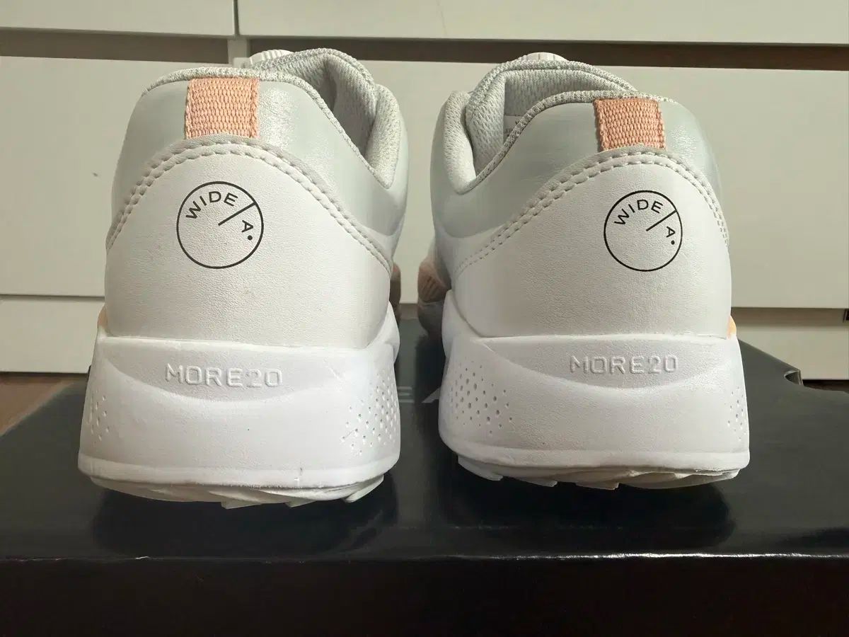 ゴルフシューズ 245