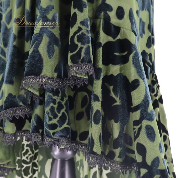 フラメンコ 衣装 ワンピース ドレス ベロア docedelflamenco ドセデルフラメンコ 緑 ミニ丈 ボランテ フリル 軽い 薄い 透け感 感 上品 モスグリーン カーキ グリーン系 フラメンコドレス おしゃれ パーティー フェミニン