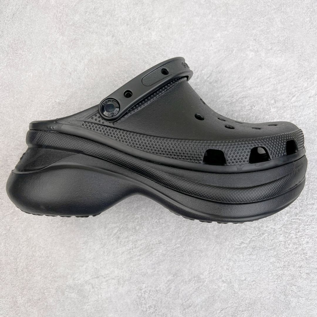 新品未使用?crocs?クロックス エコー クロッグ クジラ サンダル #02 
