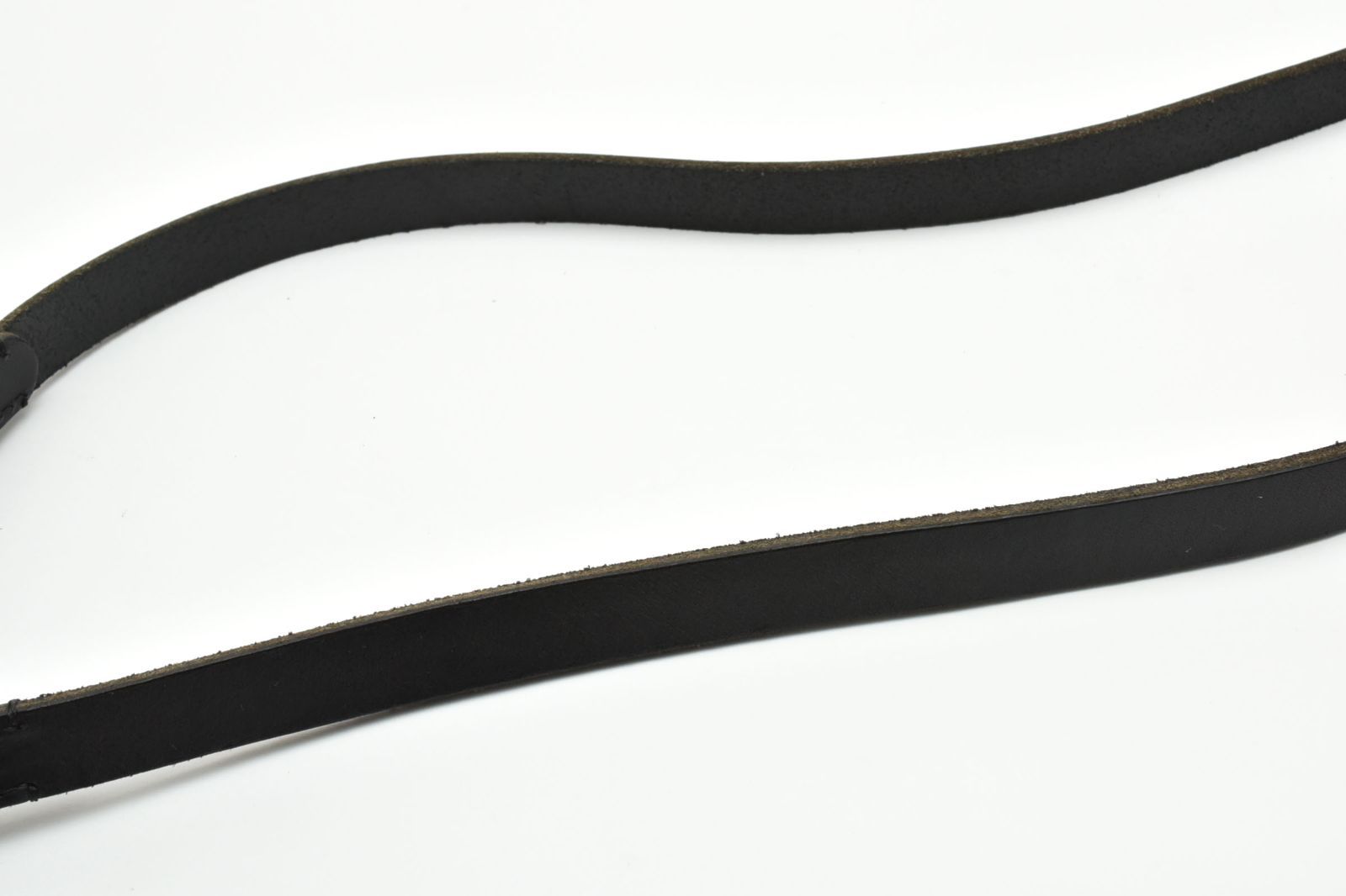 ショルダーパッド付き