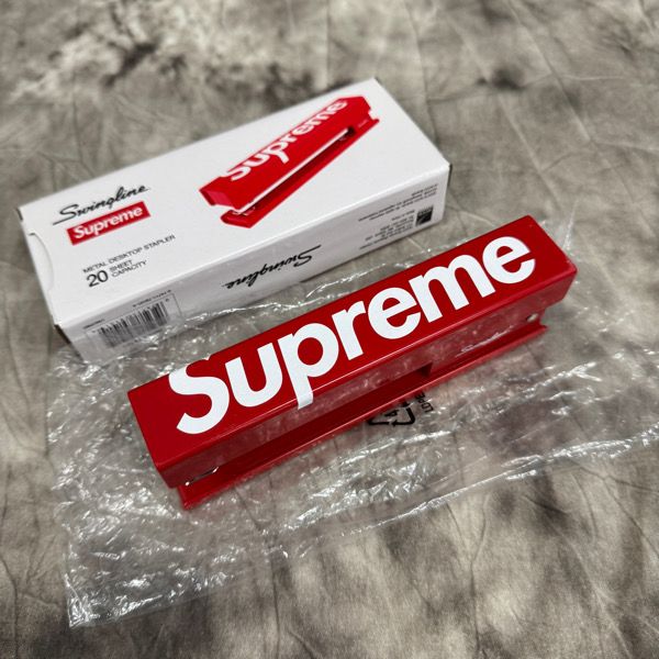 Supreme×Swingline