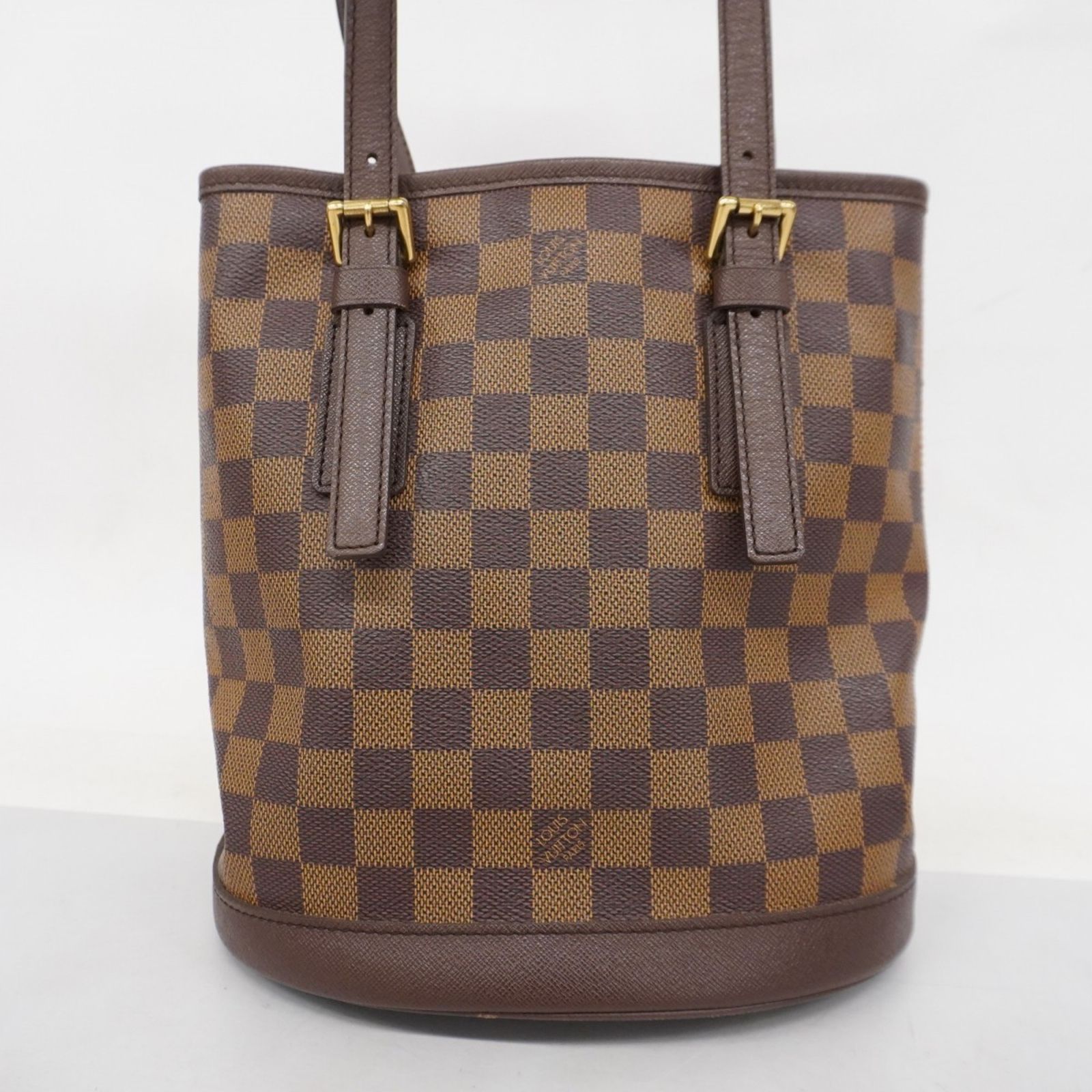 エベヌレディース