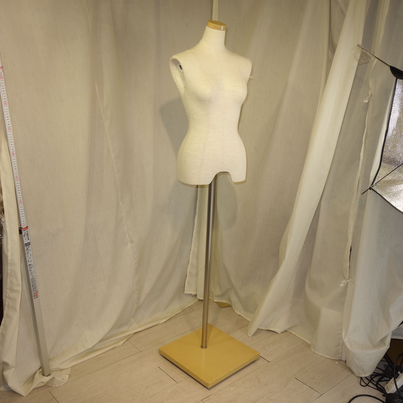 レディース トルソー 高さ調整可 アパレル 9号 Ｍ 裁縫 服飾 M195
