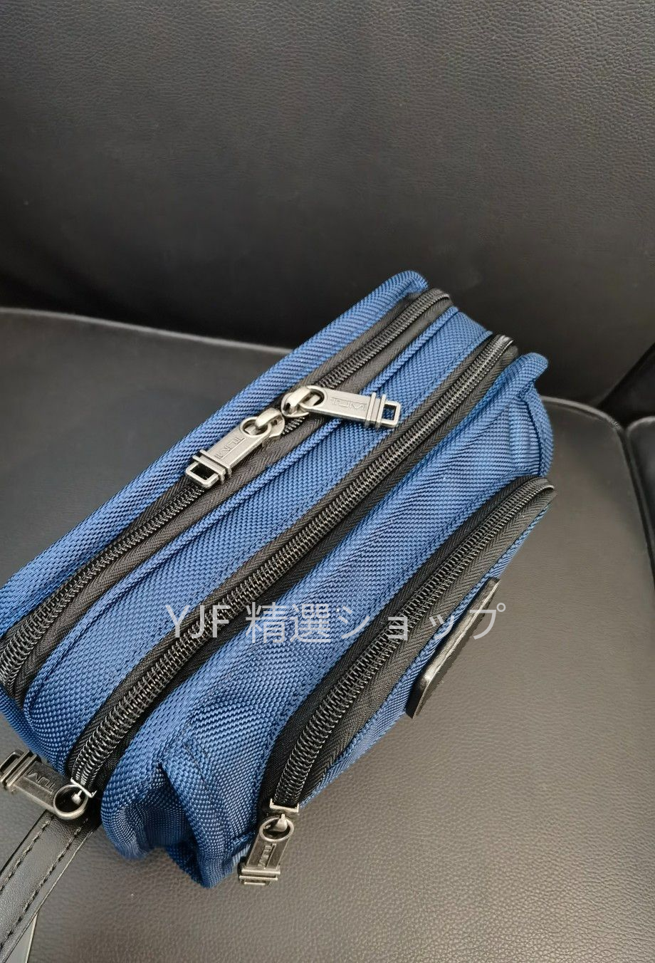 新品✨　TUMI　クラッチバッグ　ネイビーブルー　22104　おしゃれ　日常用　メンズバッグ　多機能　大容量