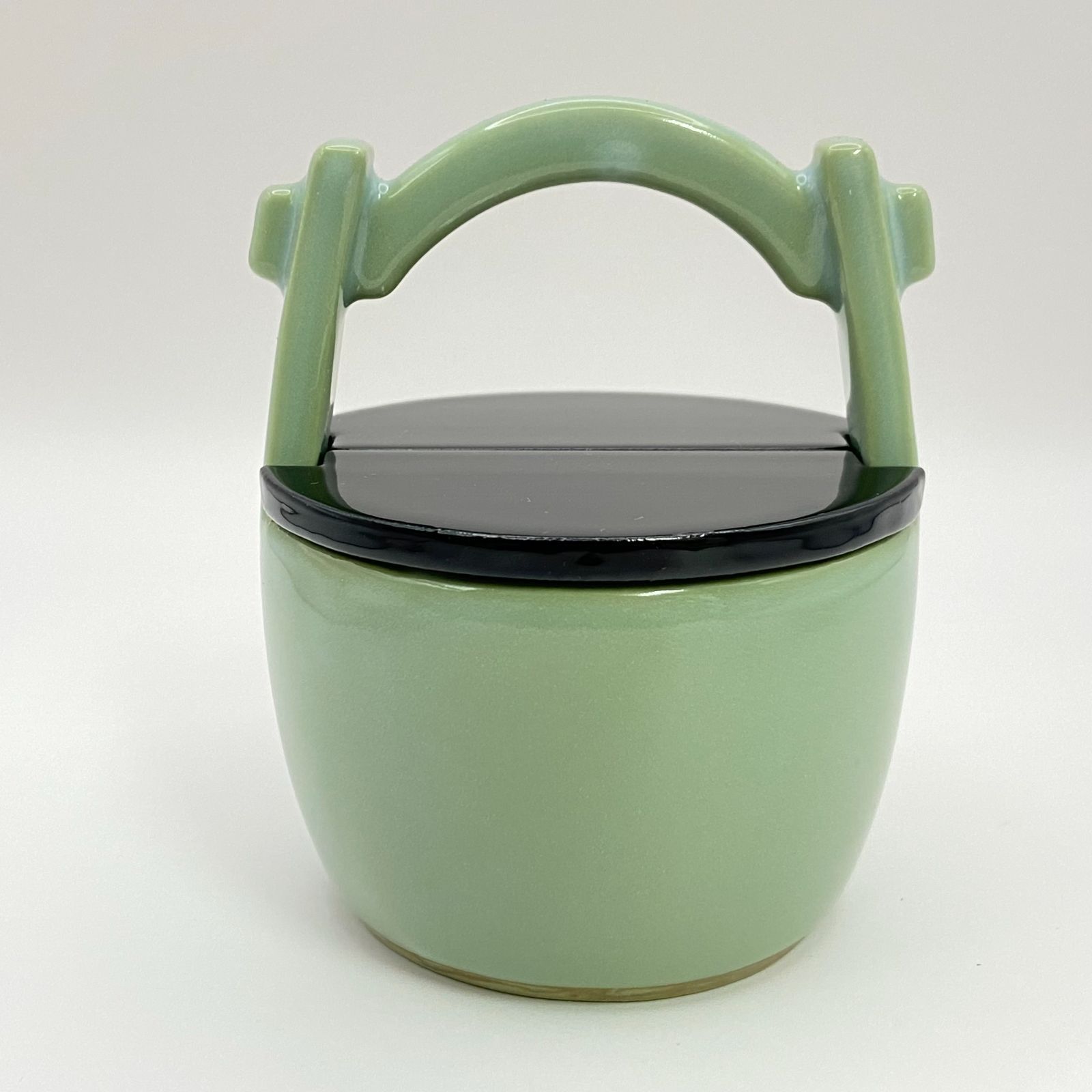 茶道具 青磁 手桶茶入 茶器 時代箱 V 7766