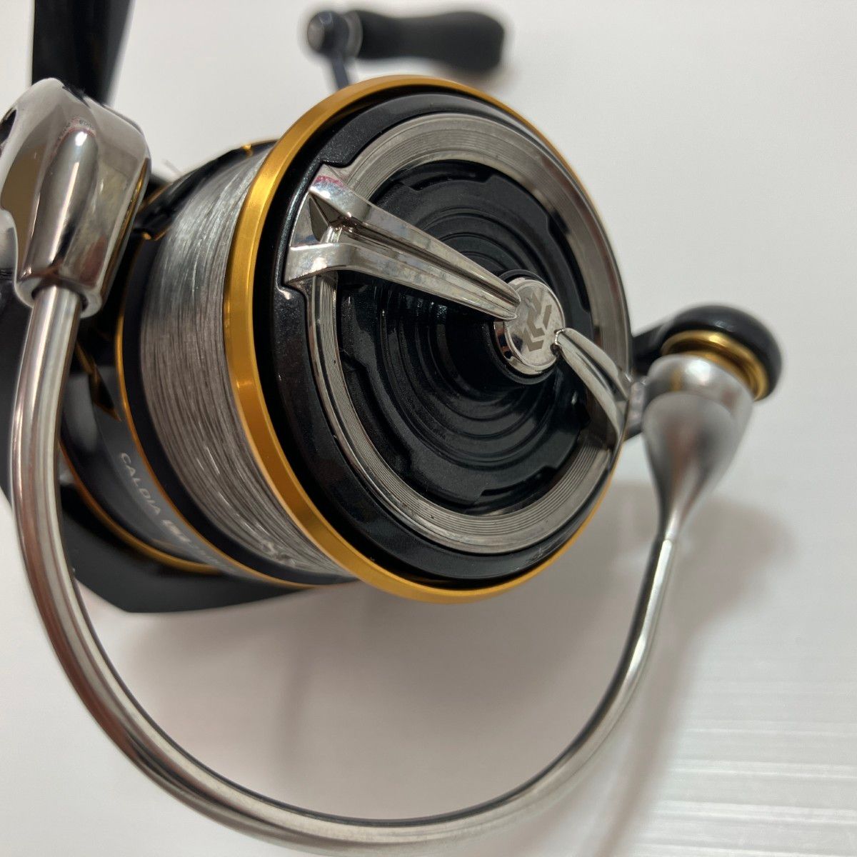 DAIWA ダイワ スピニングリール 21カルディアLT2500S - メルカリ