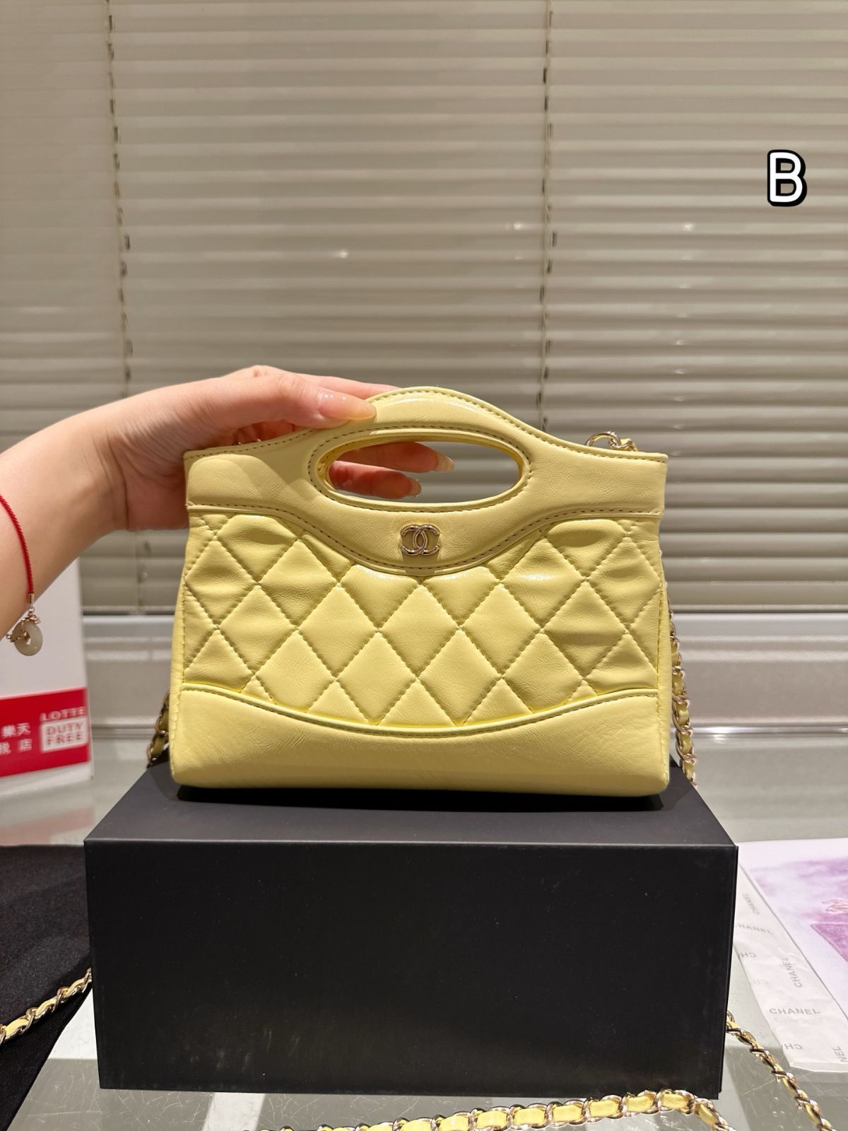【エレガントなデザイン♪】CHANEL★31 ミニバッグ 今日特価】Chanel シャネル 31バッグ シリーズ 可愛らしいミニ