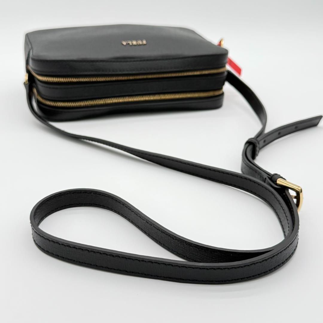 【極美品】FURLA LILLI カメラバッグ ショルダーバッグ シンプル 極美品】FURLA LILLI カメラバッグ ショルダーバッグ ブラック