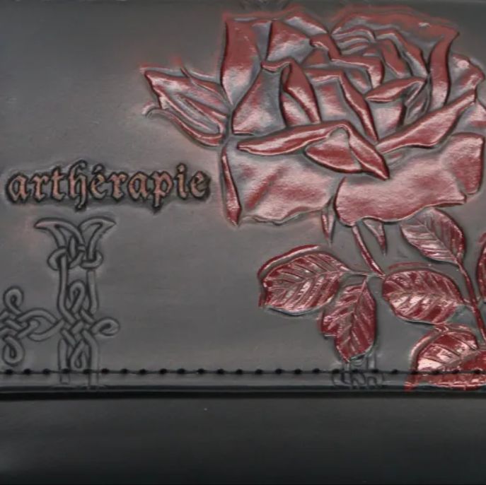 新品・未使用】【正規取扱い】artherapie(アルセラピィ) フィセル