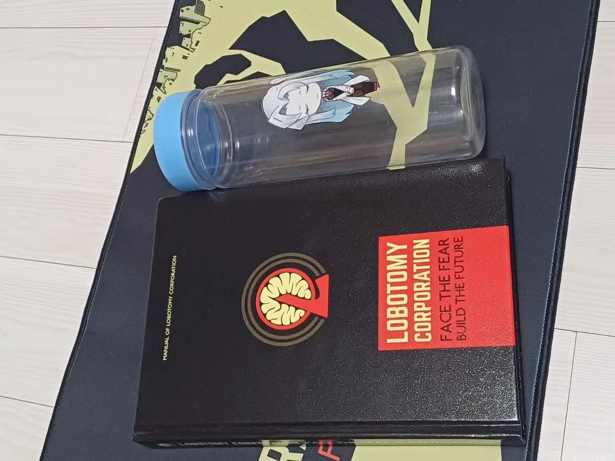 引き寄せる ロボトミ アートブック マウスパッド ハム ハム パン パン アンジェラ ボトル