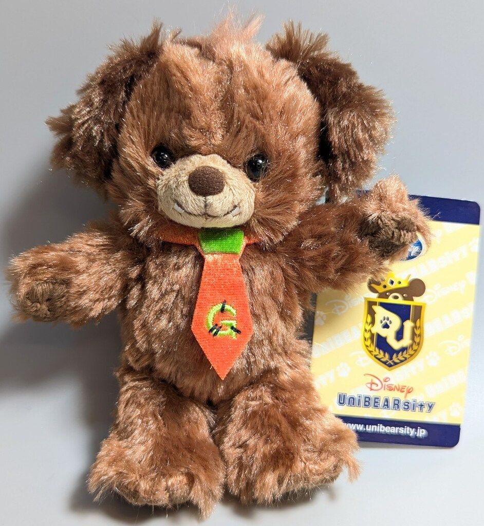 グーフィー バッジつきキーチェーン ディズニーストア バッジつきキーチェーン UniBEARsity スコーン