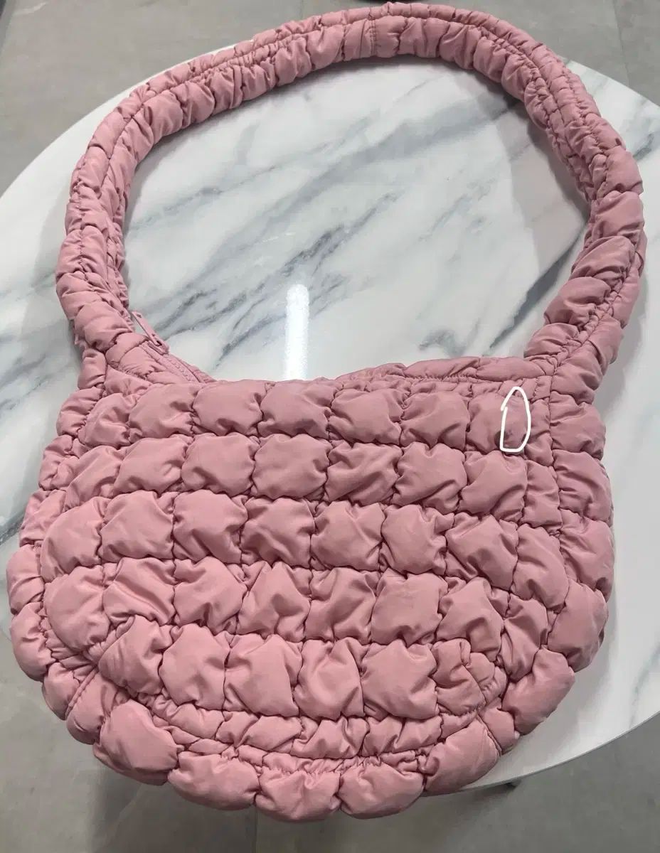 COS コス Quilted メッセンジャーバッグ クロスバッグ ピンク