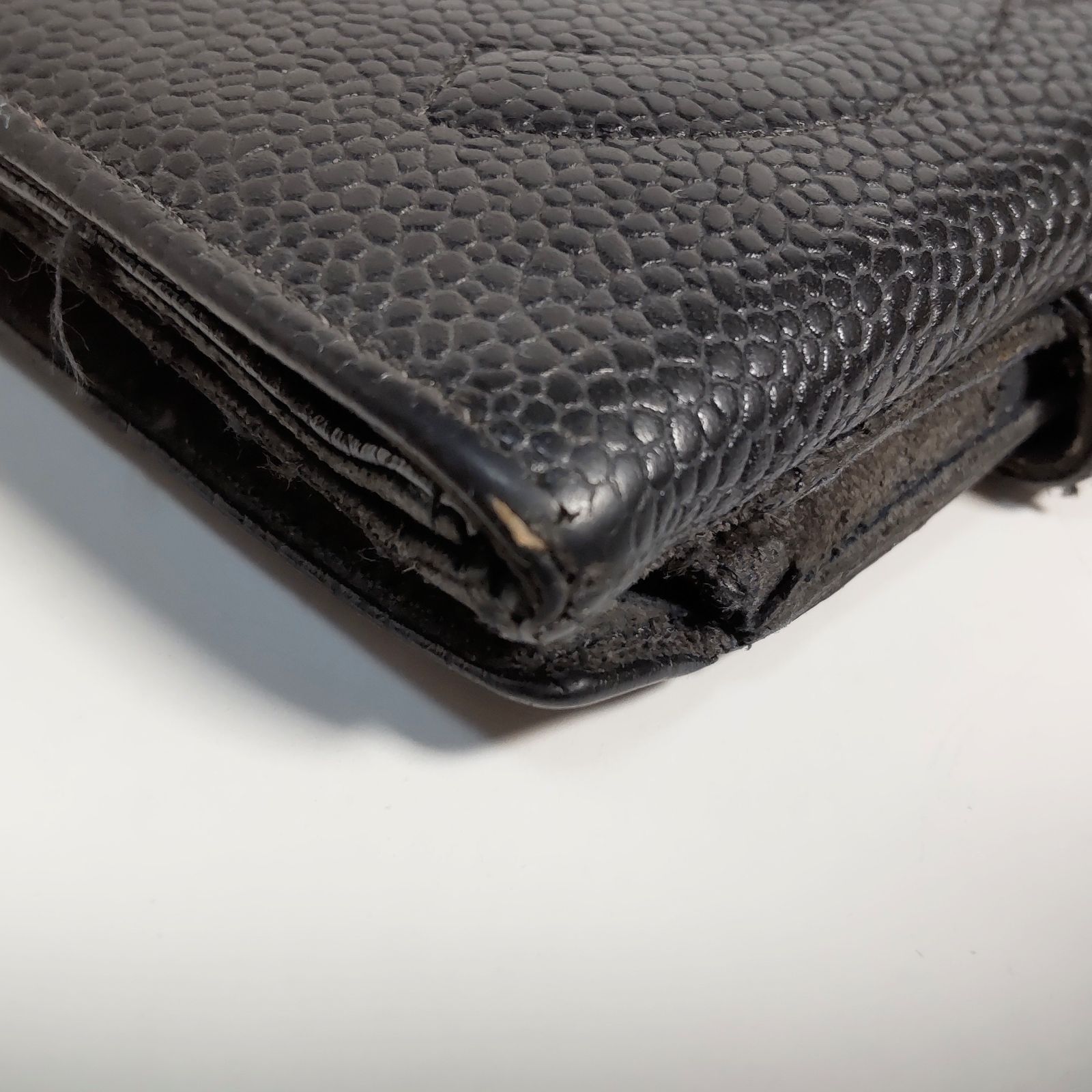 USED中古品】 CHANEL シャネル ココマーク キャビアスキン W