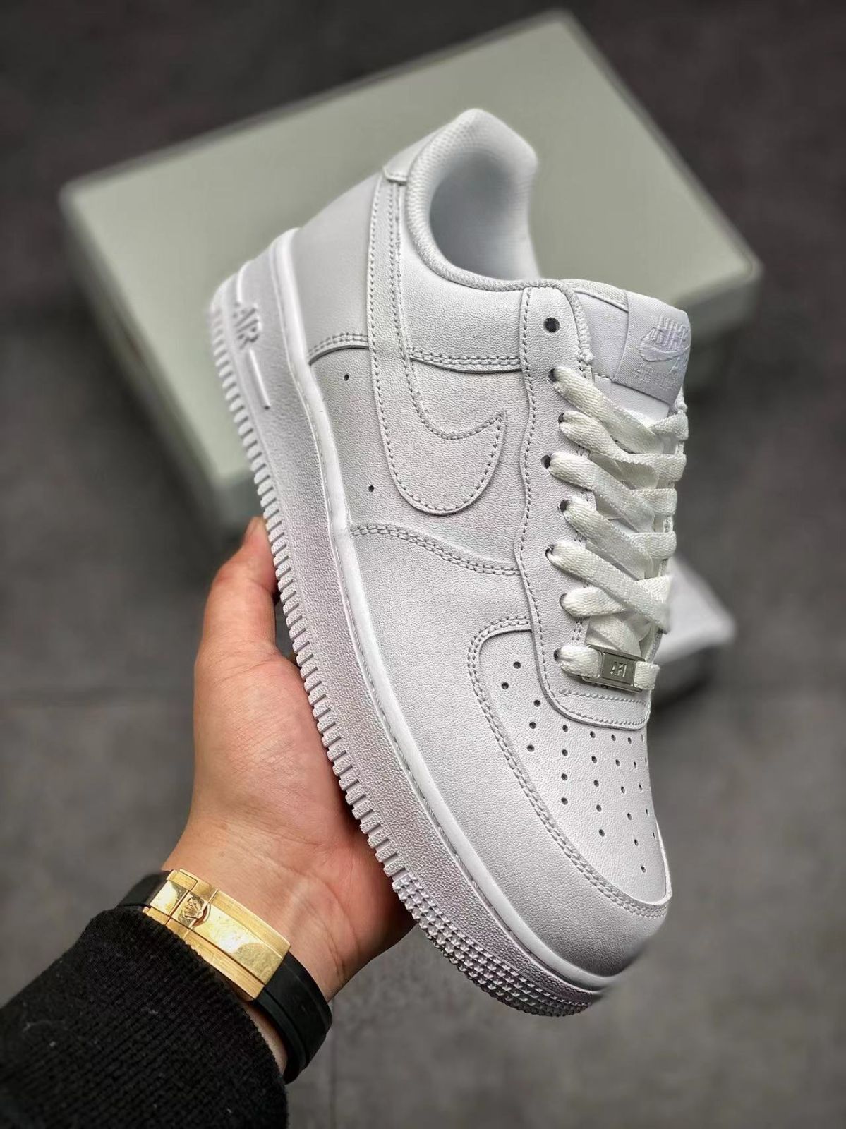 ナイキ エアフォース1 Nike Air Force 1 low ホワイト レディース メンズ スニーカー 海外輸入品23cm 23.5cm 24cm 24.5cm 25cm 25.5cm 26cm 26.5cm 27cm 27.5cm 28cm